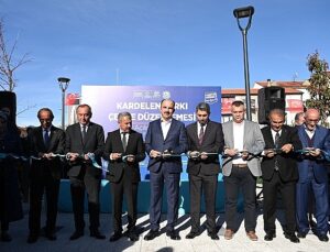 Başkan Altay Yunak’a Kazandırılan Parkın Açılışını Yaptı, Gençlerle Buluştu